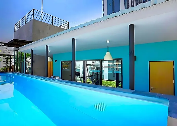 Tints Of Blue Hotel 3*