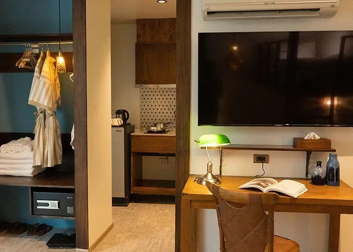 Hotel Tints Of Blue 3*